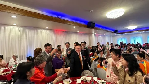 “国安欢庆塞尔吉尼奥成功归化，球迷热烈反响！”